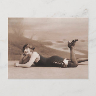 Postal Baño de belleza!! Chica de los flapper de los años
