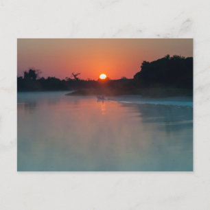 Postal Barca al amanecer en el río
