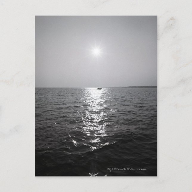 Postal Barco a distancia en el océano (Anverso)