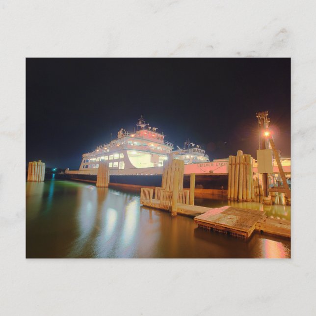 Postal barco de ferry en lago plateado en la isla ocracok (Anverso)