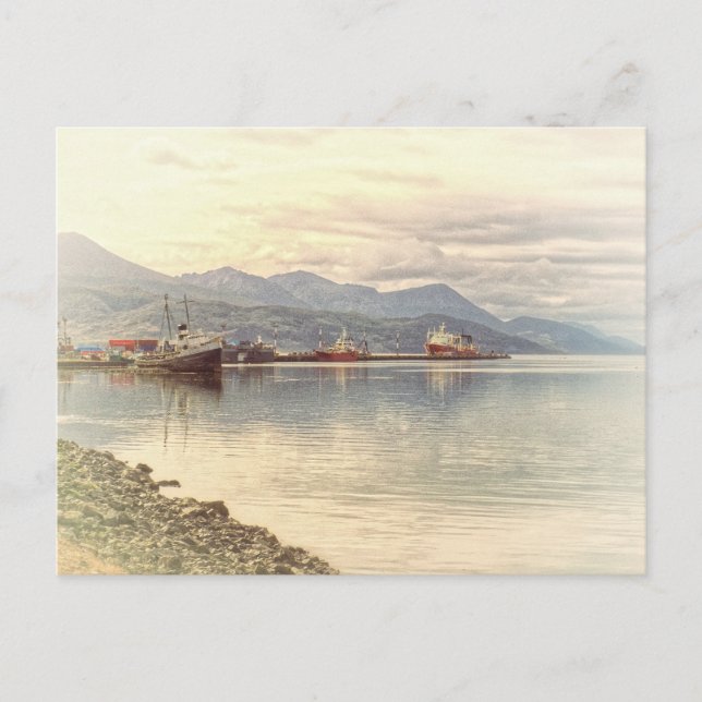 Postal Barco de remolque en el fin del mundo (Anverso)