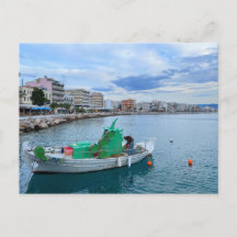 Barco Pesquero En El Puerto Corinto De Grecia