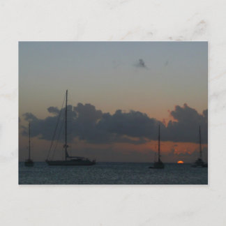 Postal Barcos de vela en el atardecer marino tropical