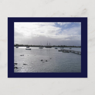 Postal barcos en el océano