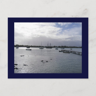 Postal barcos en el océano