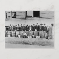 Barriles de licor de contrabando, 1922