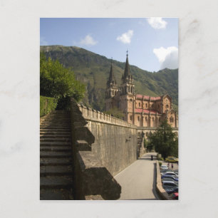 Postal Basílica de Covadonga, noroeste de España.