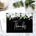 Postal Bat Mitzvah Black Silver Script Floral Gracias<br><div class="desc">¡Asegúrate de que tu favorito Bat Mitzvah muestre su aprecio a todos los que apoyaron su evento! ¡Envíe esta sofisticada y personalizada postal de agradecimiento! Una moda, impresionante, blanca y dorada purpurina acuarela floral con una tipografía de escritura de Relieve metalizado de oro falsa y tipo san serif blanco, sobrepone...</div>