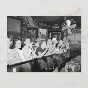 Postal Bebiendo en un bar de Louisiana, 1938