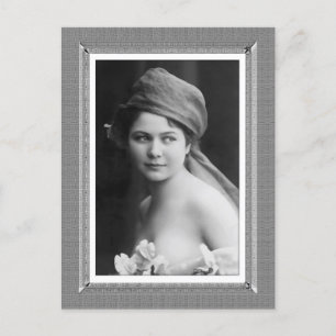 Postal Belleza de época - La novia - en blanco y negro