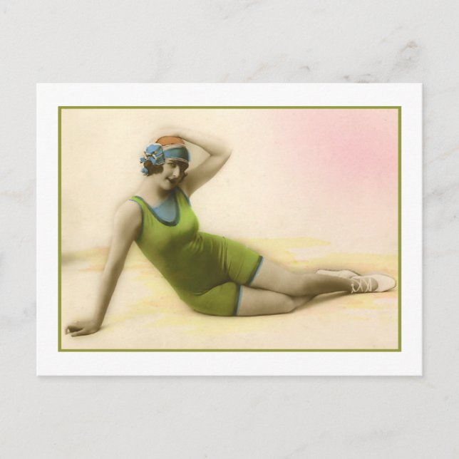 Postal Belleza del baño en traje de baño verde kiwi (Anverso)