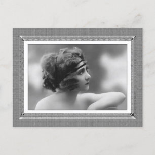 Postal Belleza vintage - Impaciente - en blanco y negro