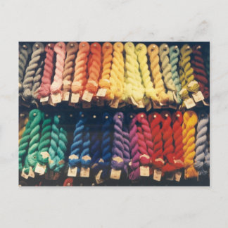 POSTAL BIBLIOTECA DE YARNS COLOR