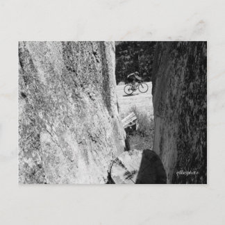 Postal Bicicleta a través del granito B&W