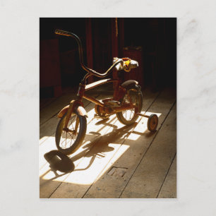 Postal Bicicleta de niño en el antiguo molino de grano