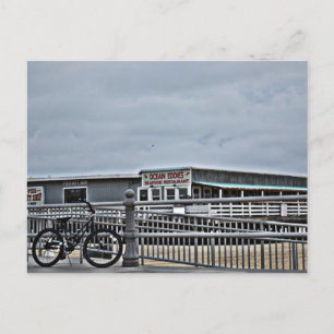 Postal Bicicleta en el paseo marítimo por Shirley Taylor