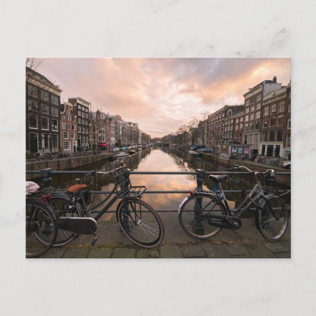 Postal Bicicletas al atardecer en Ámsterdam (Anverso)