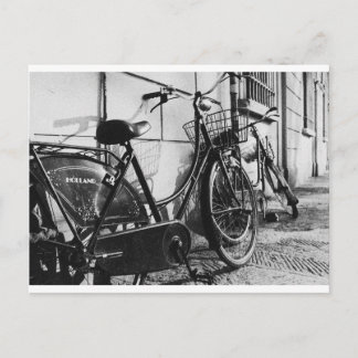 Postal Bicicletas antiguas en Innsbruck, Austria