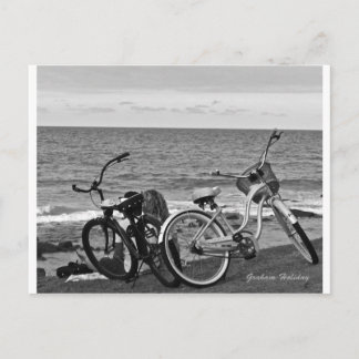 Postal Bicicletas junto al mar