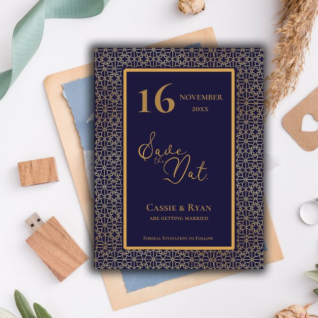 Postal Boda de diseño intrincada con Oro Azul Guardar la  (Blue Gold Intricate Design Wedding Save the Date Postcard)