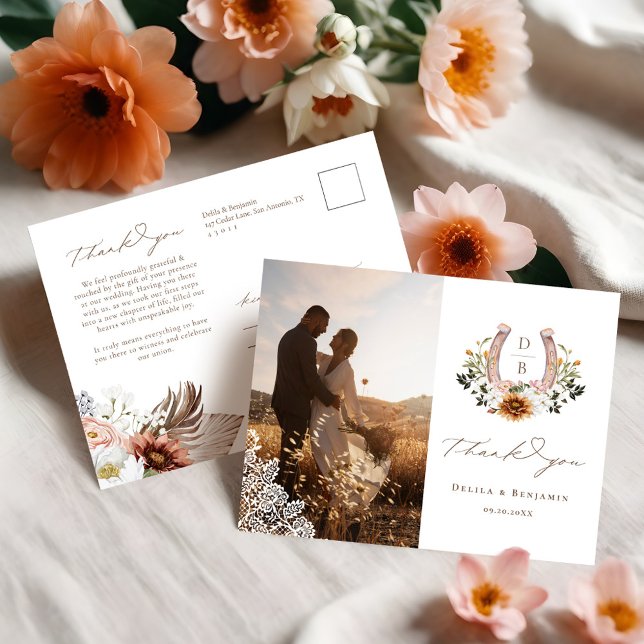 Postal Boda de escritura herradura hispana occidental (Western Lace Horseshoe Heart Script Wedding Photo Postcard (Front & Back))