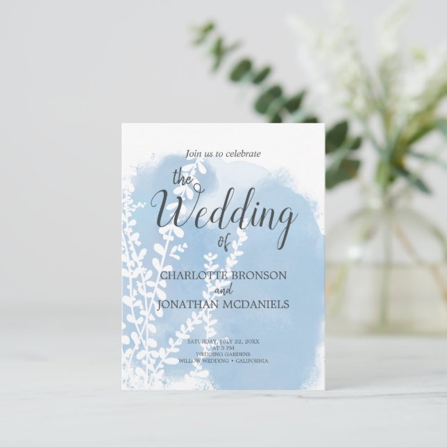 Postal Boda de lavado de acuarela azul celestial (Anverso de pie)