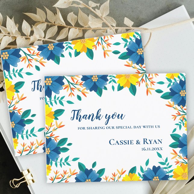 Postal Boda floral azul amarillo romántico Gracias (Romantic Yellow Blue Floral Wedding Thank you Postcard)