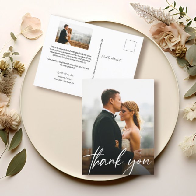Postal boda fotográfico que maneja modas gracias (Elegant and chic photo wedding thank you postcards.)