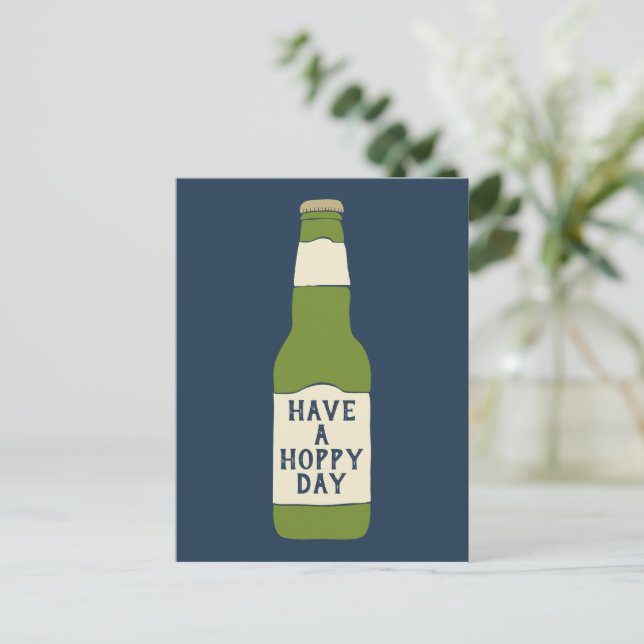 Postal Botella de cerveza verde Have a Hoppy Day (Anverso de pie)