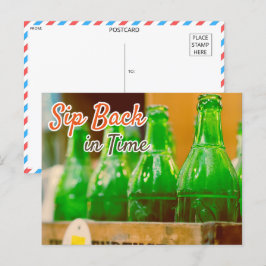 Postal Botellas de vidrio verde vintage