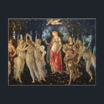 Postal Botticelli Primavera Renacimiento Diosa Floral<br><div class="desc">Primavera (c. 1482) es una obra maestra del pintor del Renacimiento italiano Sandro Botticelli. Esta icónica pintura al temple representa a un grupo de figuras mitológicas en un naranjo, celebrando la llegada de la primavera. En el centro se encuentra Venus, la diosa del amor, mientras que las Tres Gracias bailan...</div>