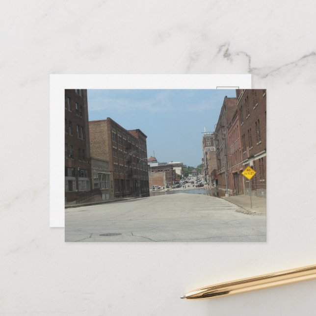 Postal Brick Buildings and NO OUTLET in Burlington, Iowa (Anverso/Reverso In Situ)