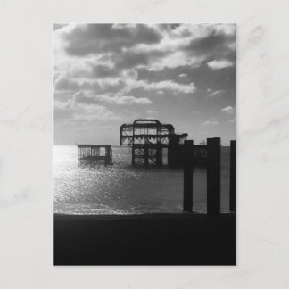 Postal Brighton West Pier blanco y negro