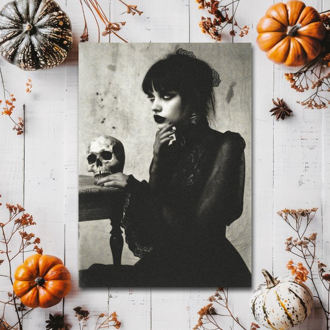 Postal Bruja gótica vintage con calavera (Subido por el creador)