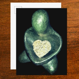 Postal Buda sosteniendo Corazón de Piedra