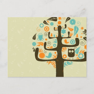 Postal Búho en un borde de árbol