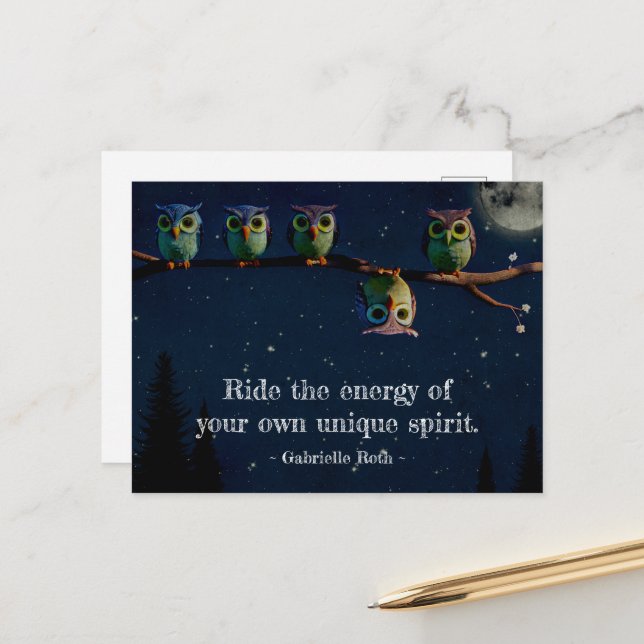 Postal Búho que es diferente con el collage de ofertas ún (Anverso/Reverso In Situ)