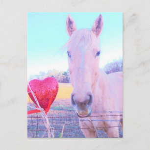 Postal Caballo amarillo y corazón rojo