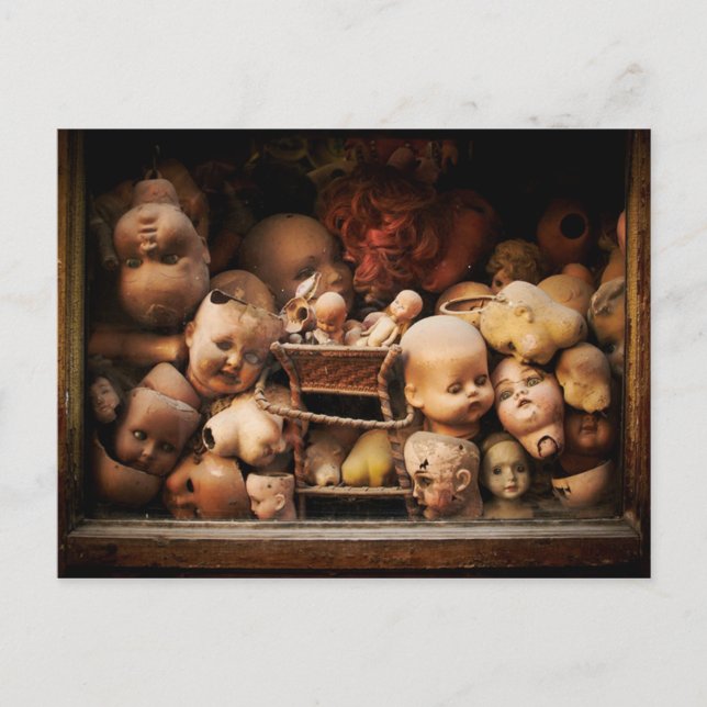 Postal Cabezas de muñeca asquerosas y decapitadas (Anverso)