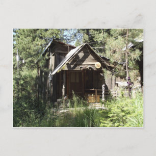 Postal Cabina abandonada en los bosques