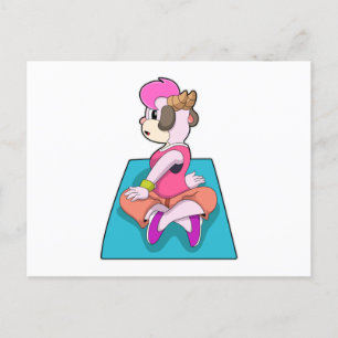 Postal Cabra en Yoga sobre una alfombra de Yoga