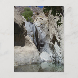 Postal caída del agua