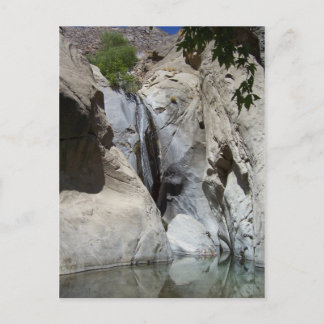 Postal caída del agua