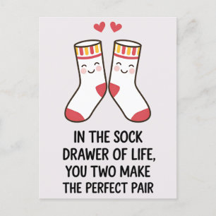 Postal Cajón de Calcetines Ustedes Dos Forman La Pareja P