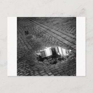 Postal Calle Cobblestone con charco, Innsbruck Austria