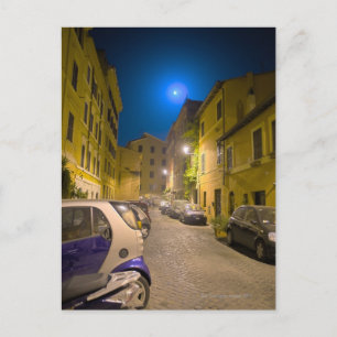 Postal Calle de barrio romano por la noche