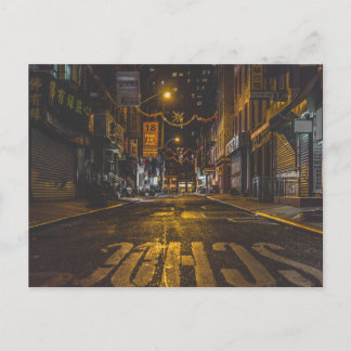 Postal Callejón de Chinatown en Nueva York por la Noche