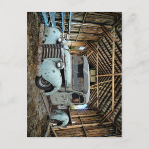 Postal Camión azul vintage Rustic Barn