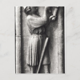 Postal Campesino afilando su guadaña por el