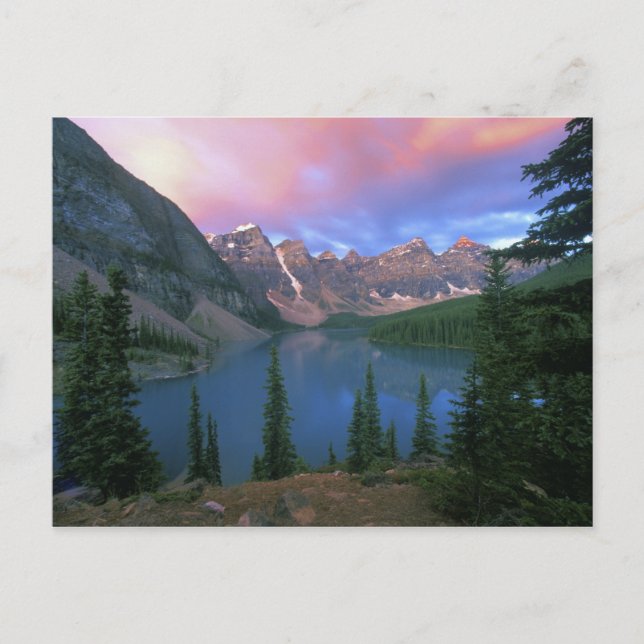 Postal Canadá, Alberta, Lago Moraine en Dawn, Banff (Anverso)